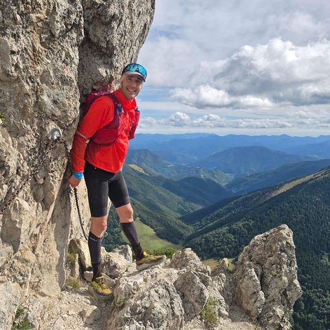 Johannes Otterbach at the highest point of the Jánošík run leg on top of Veľký Rozsutec